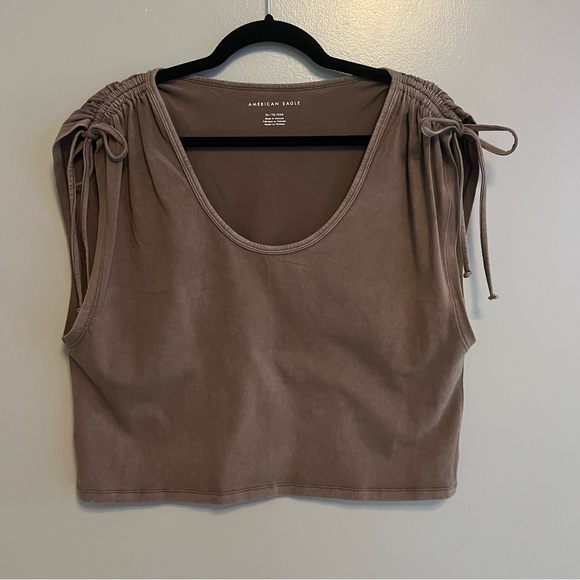 AE Cropped Tank - Picture 1 of 4